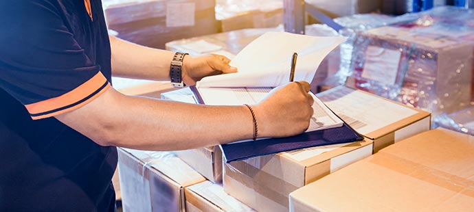 Person Does Customs Clearance LGI
